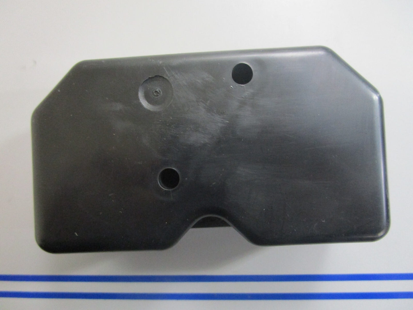 *NEW OEM* 0810 Volvo Penta Cap 839330