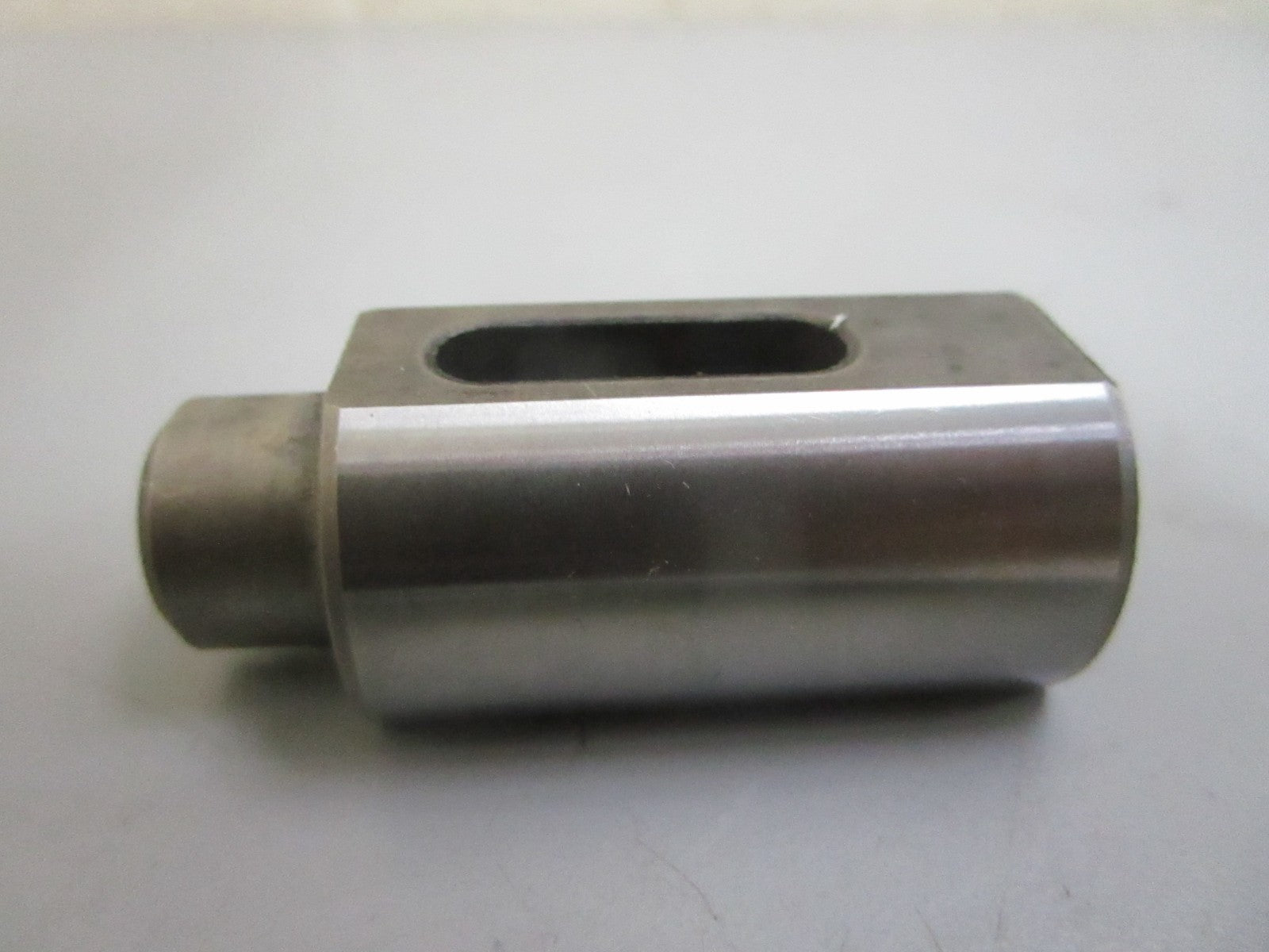 *NEW OEM* 0820 OMC Johnson Evinrude Slider 5033795