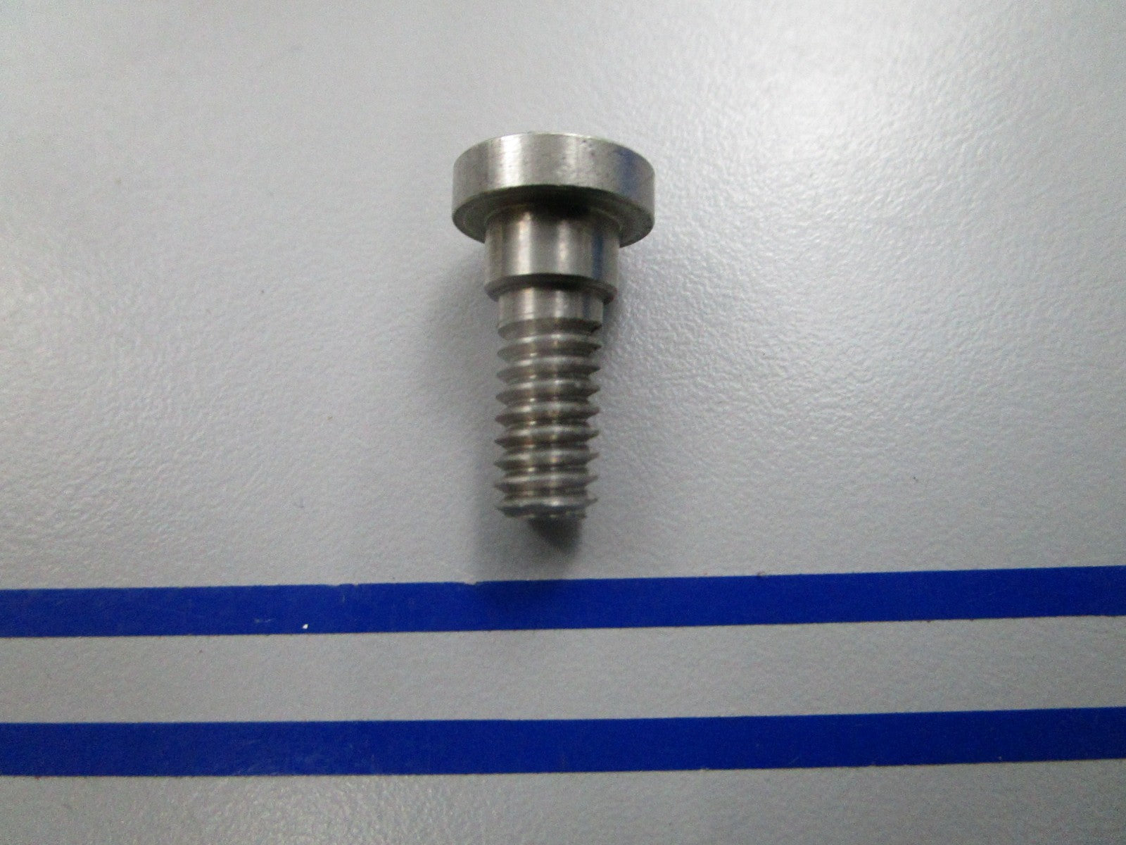 NEW OEM Mercury Quicksilver 10-F405457 Screw 0810