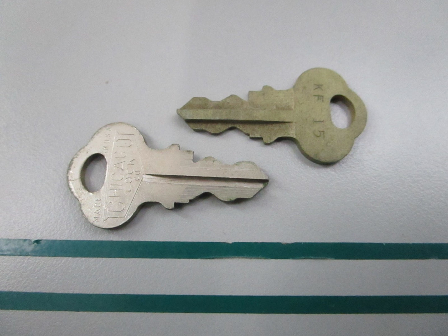 NEW OEM (LOT OF 2) 501530 0501530 OMC Johnson Evinrude KF 15 Ignition Key 0810