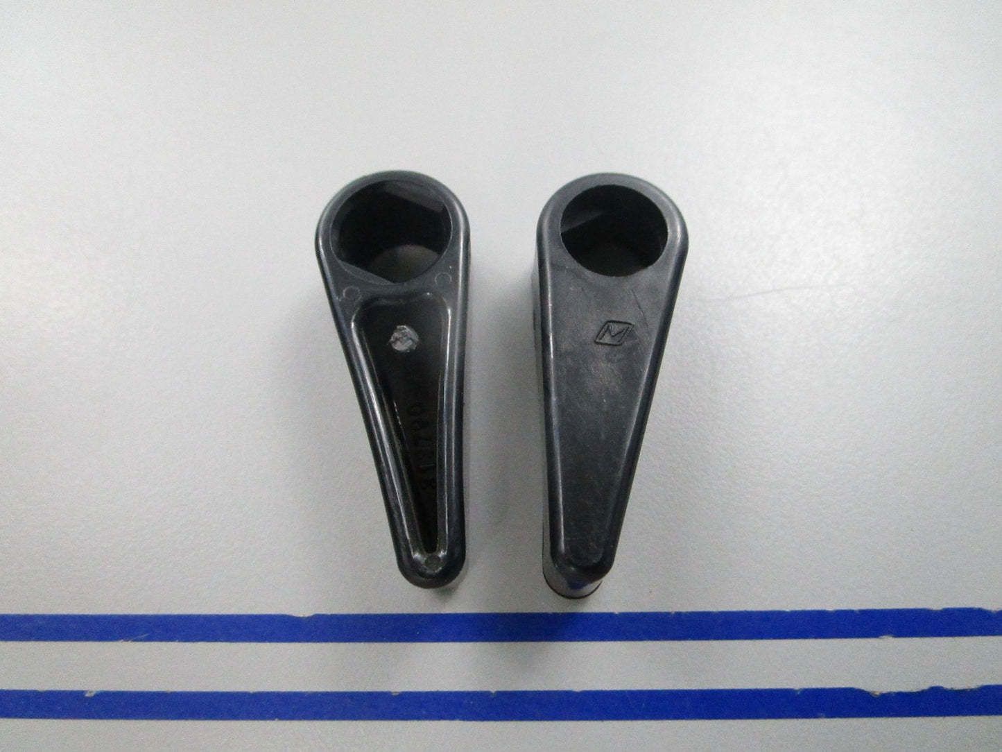NEW OEM (LOT OF 2) 313790 0313790 OMC Johnson Evinrude Adjustment Lever 0810