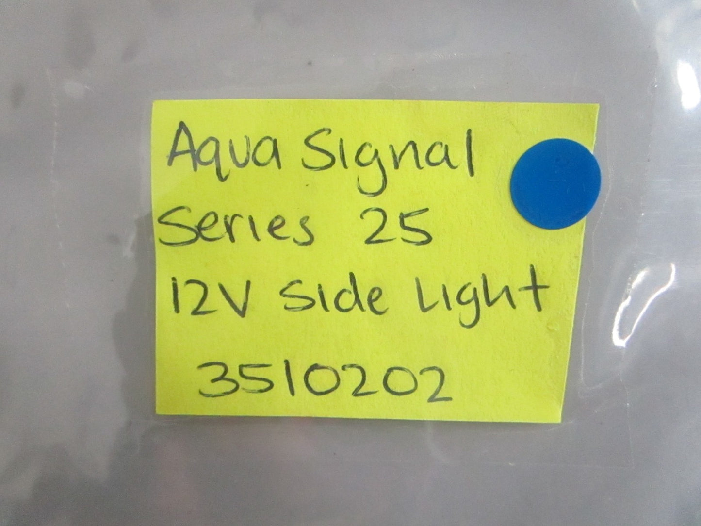 NEW OEM 3510202 Aqua Signal Series 25 12V Side Light 0820