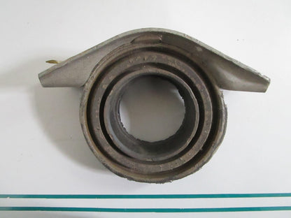 NEW OEM 1264100181 Merecedes-Benz Mounting 0820