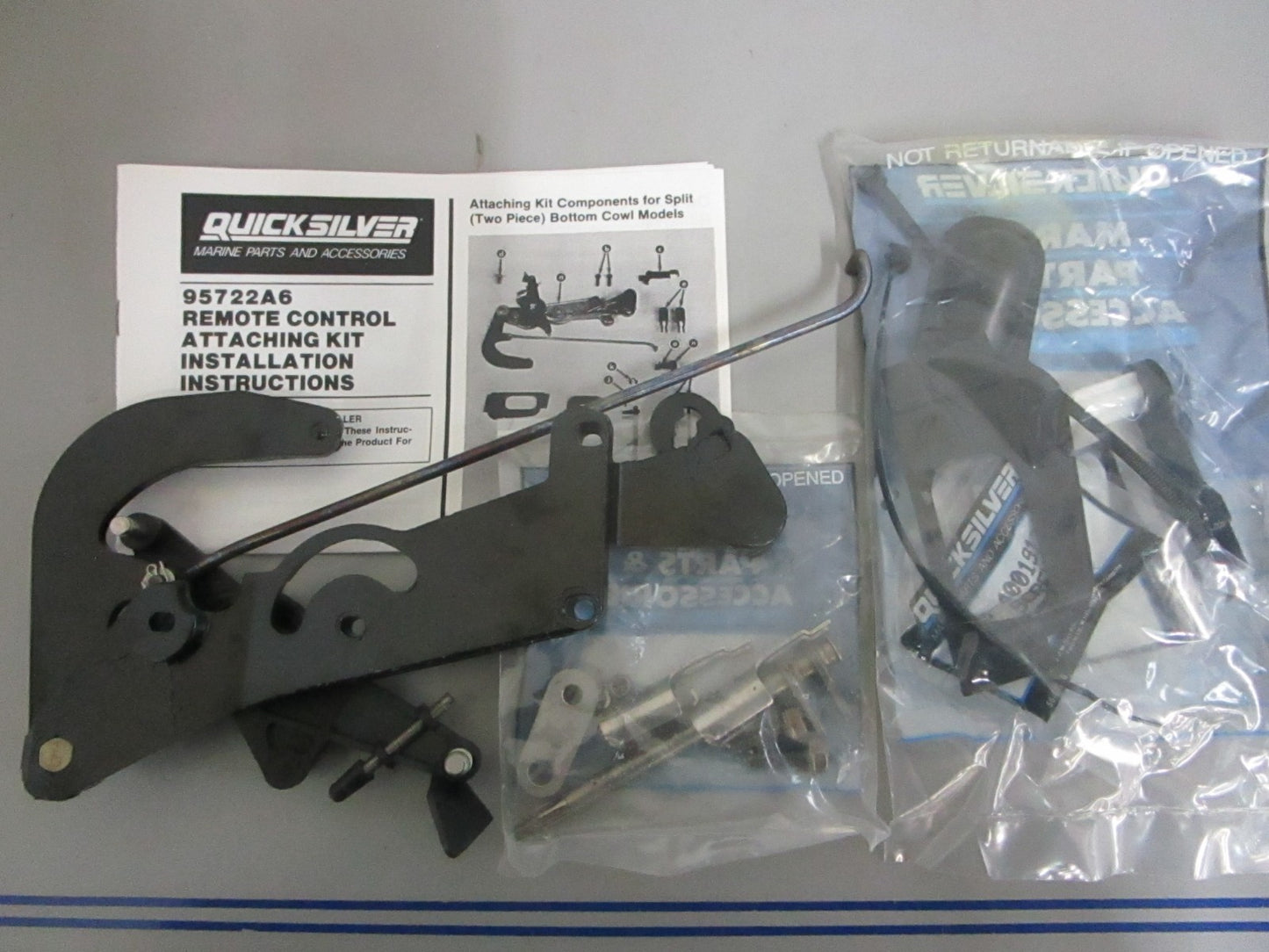 NEW OEM 95722A6 Mercury Quicksilver Remote Control Attachment Kit 0820