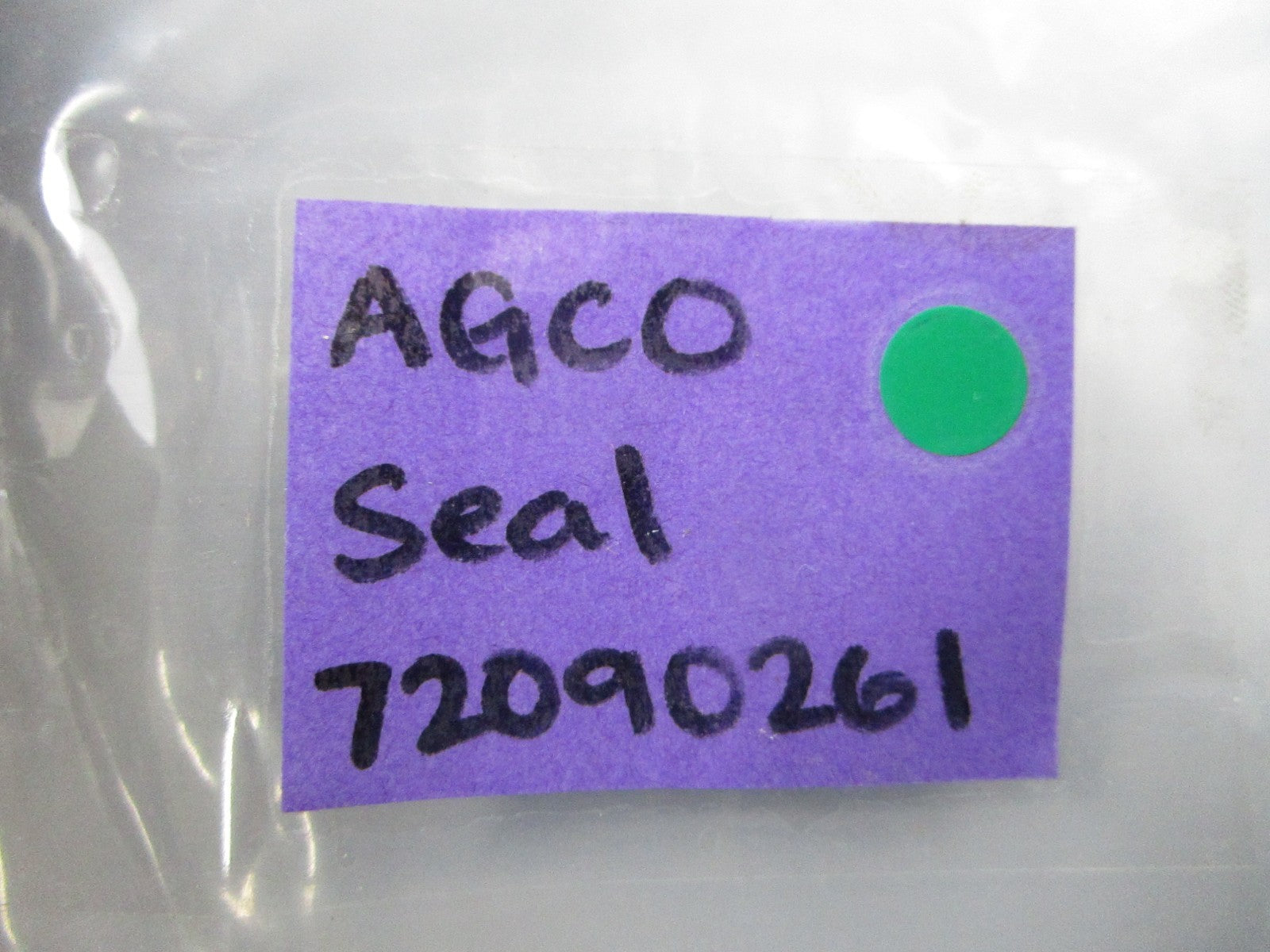 NEW OEM 72090261 AGCO Seal 0810
