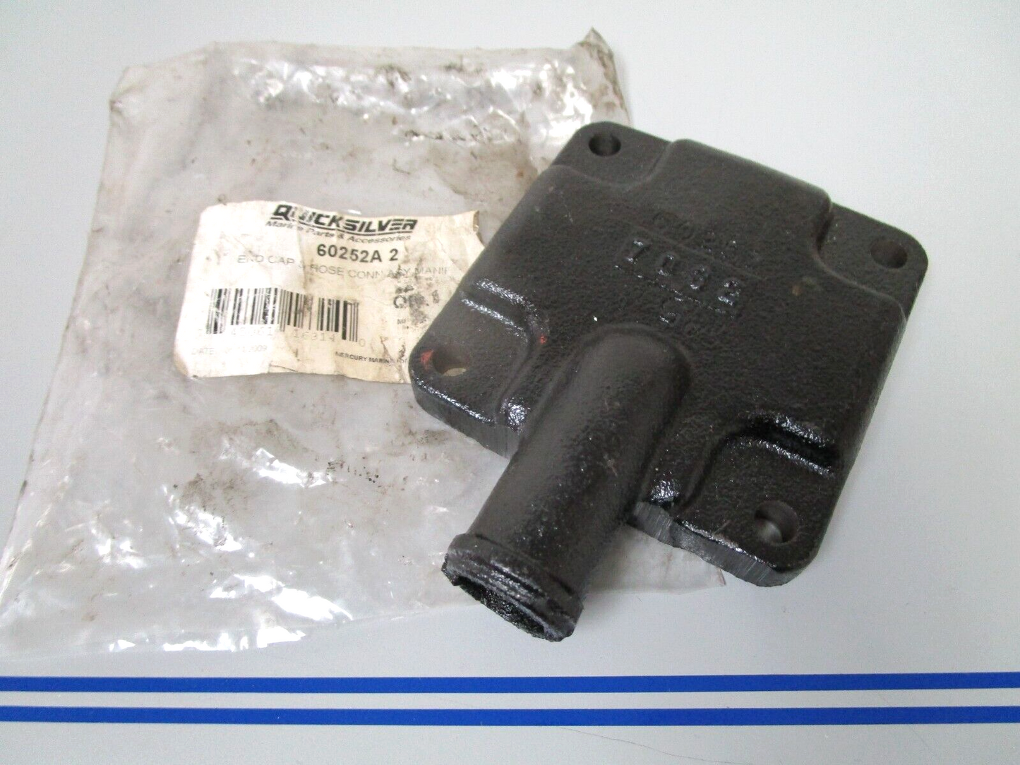 *NEW OEM* 0720 Mercury Quicksilver End Cap 60252A2