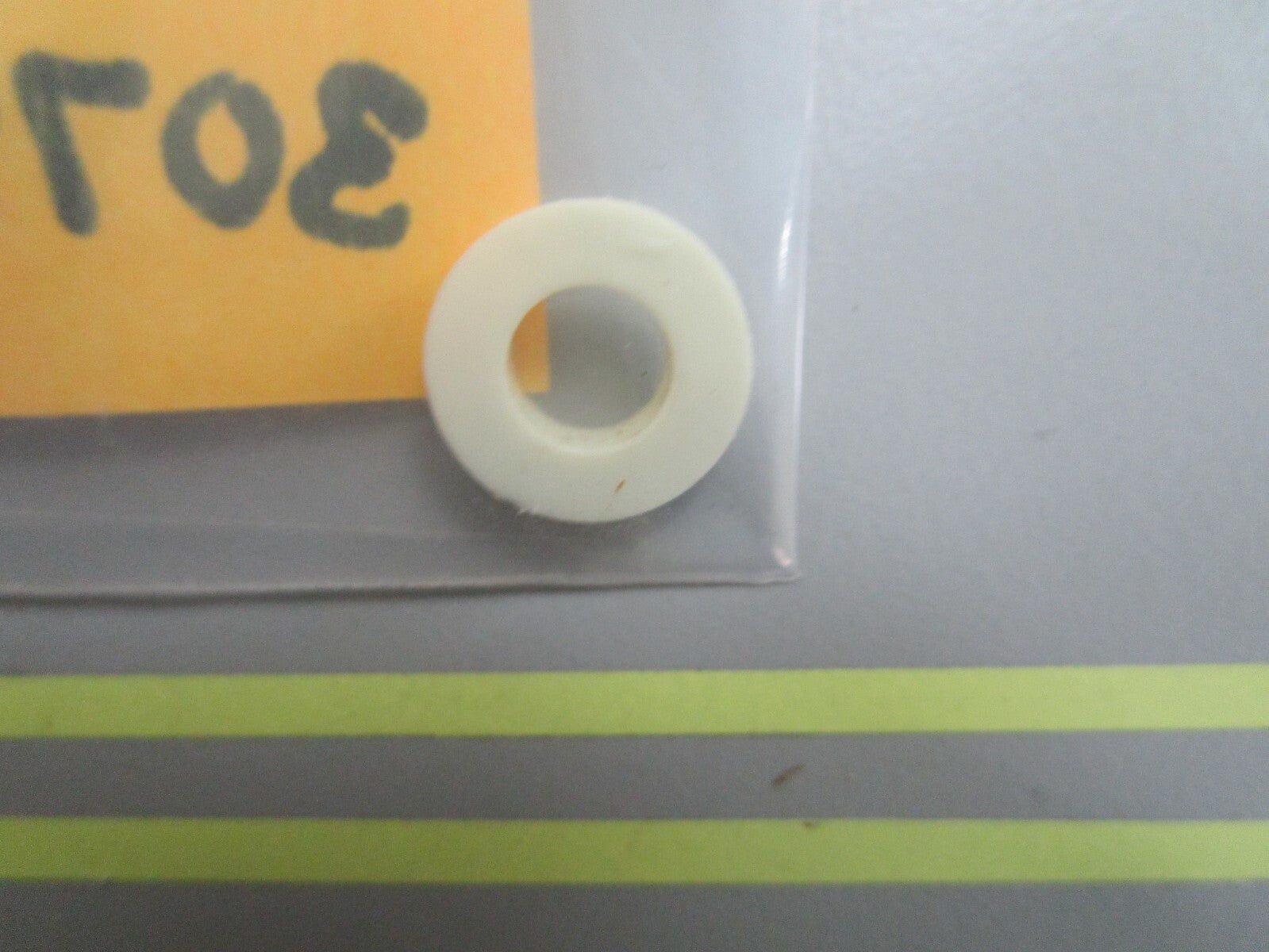 *NEW OEM* 0820 OMC Johnson Evinrude Sleeve 307841 0307841