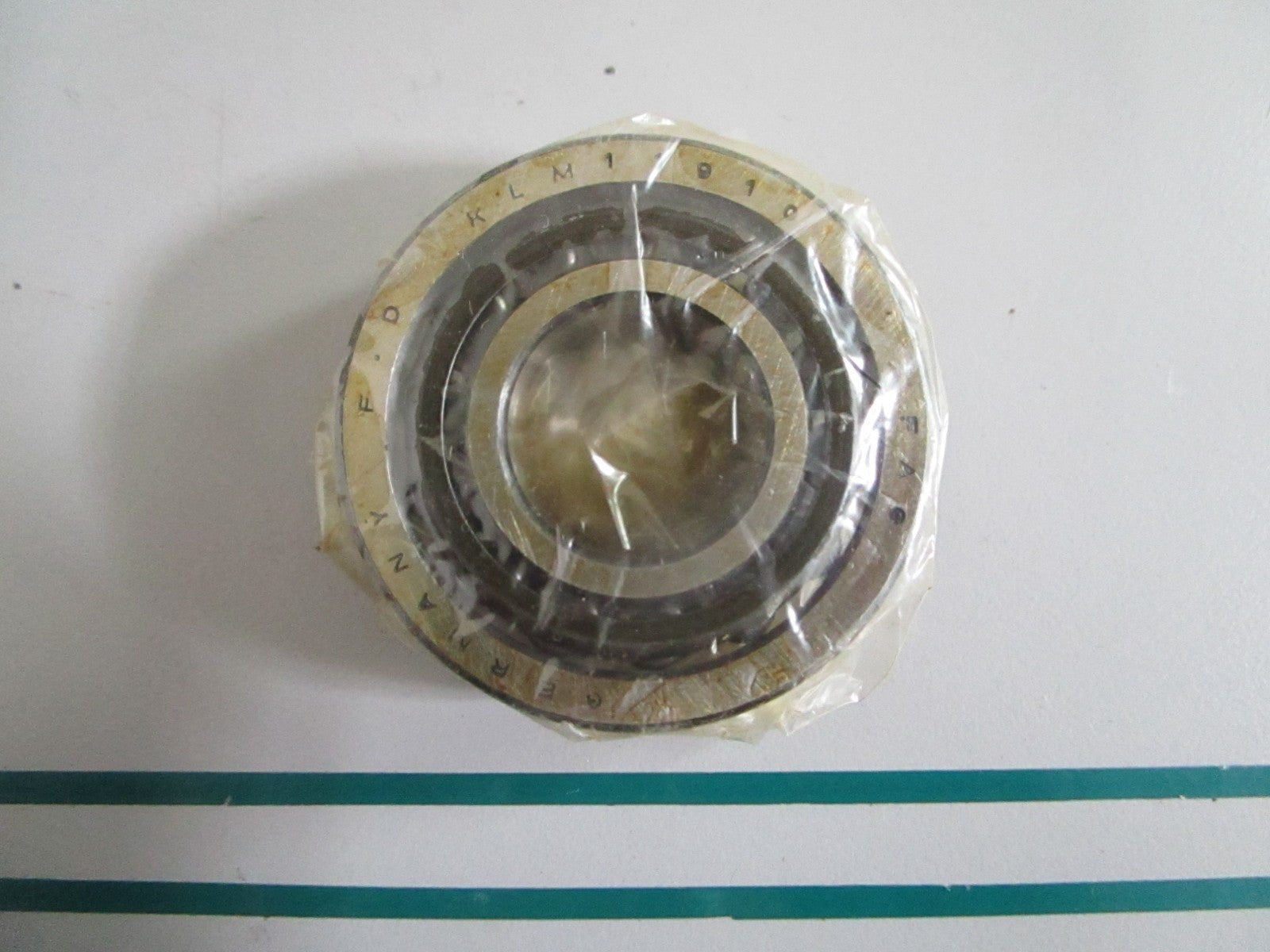 NEW OEM KLM11910 FAG Roller Bearing 0820