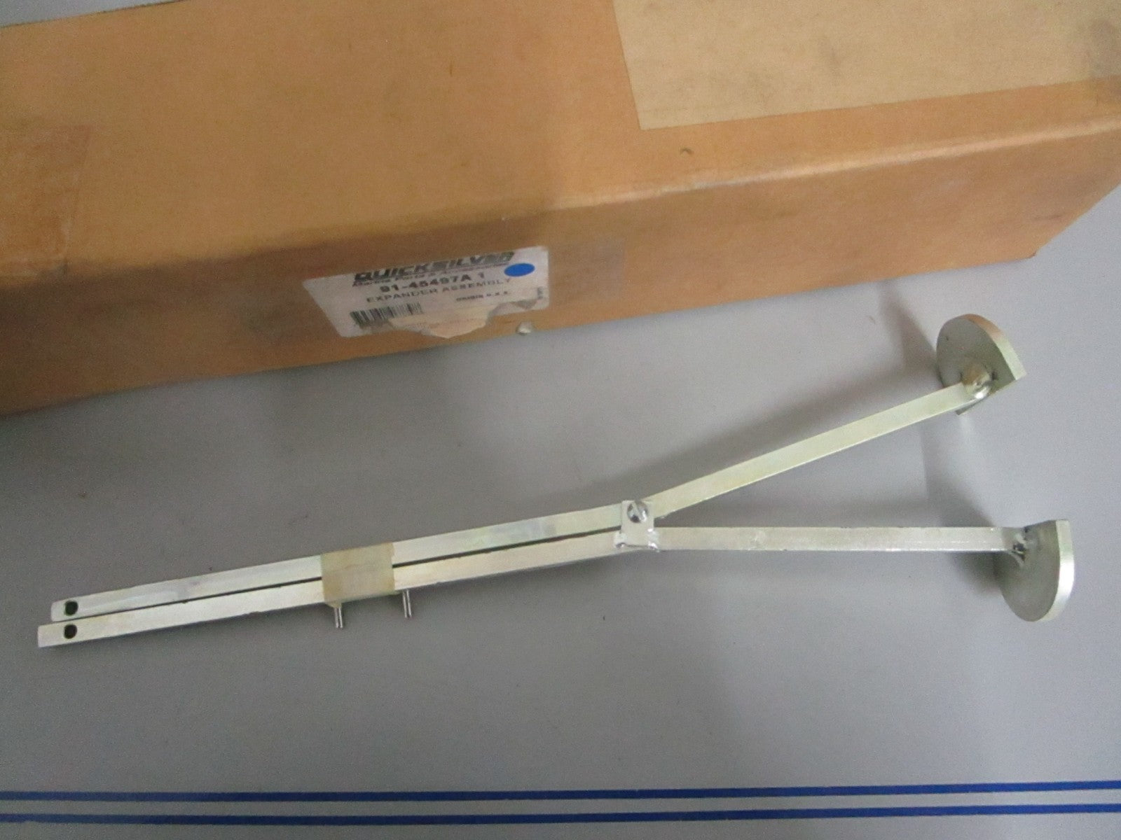 NEW OEM 91-45497A1 Mercury Quicksilver Expander Assy 0820