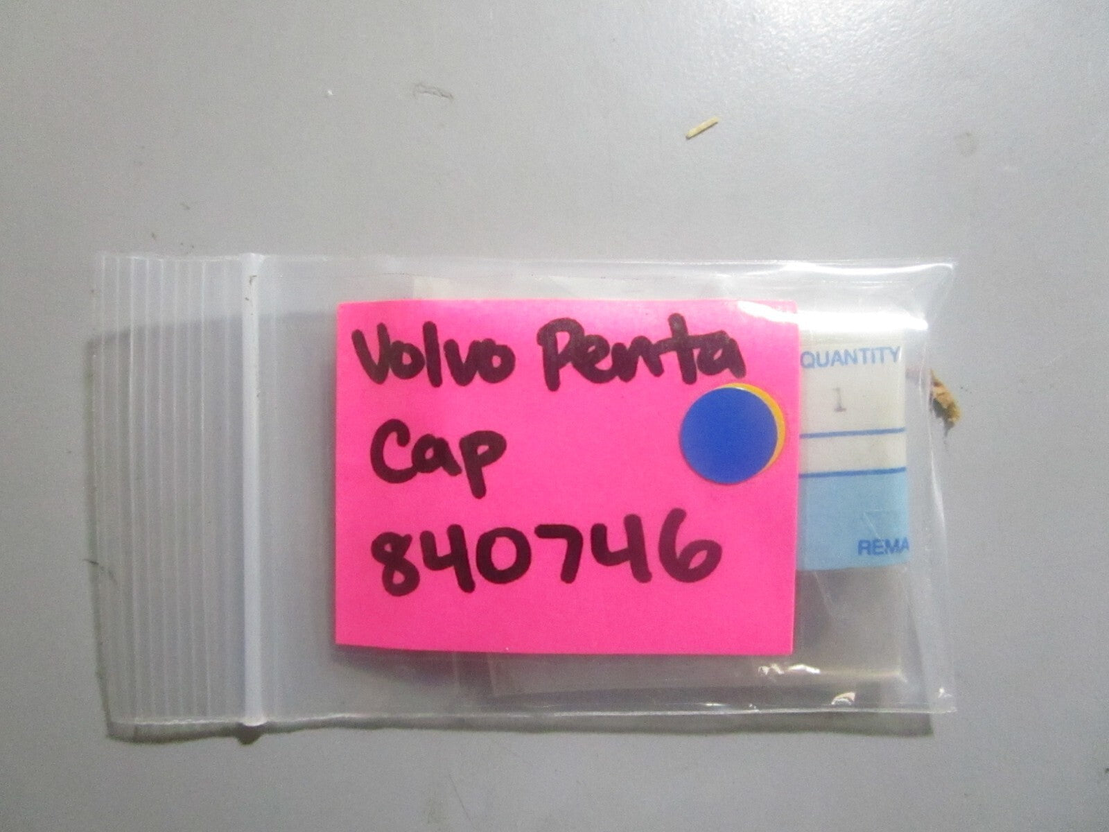 *NEW OEM* 0810 Volvo Penta Cap 840746