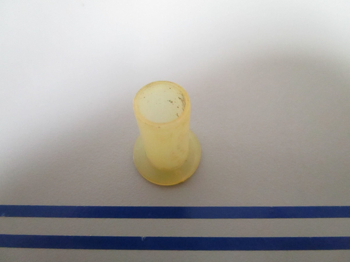 NEW OEM 308370 0308370 OMC Johnson Evinrude Bushing 0810