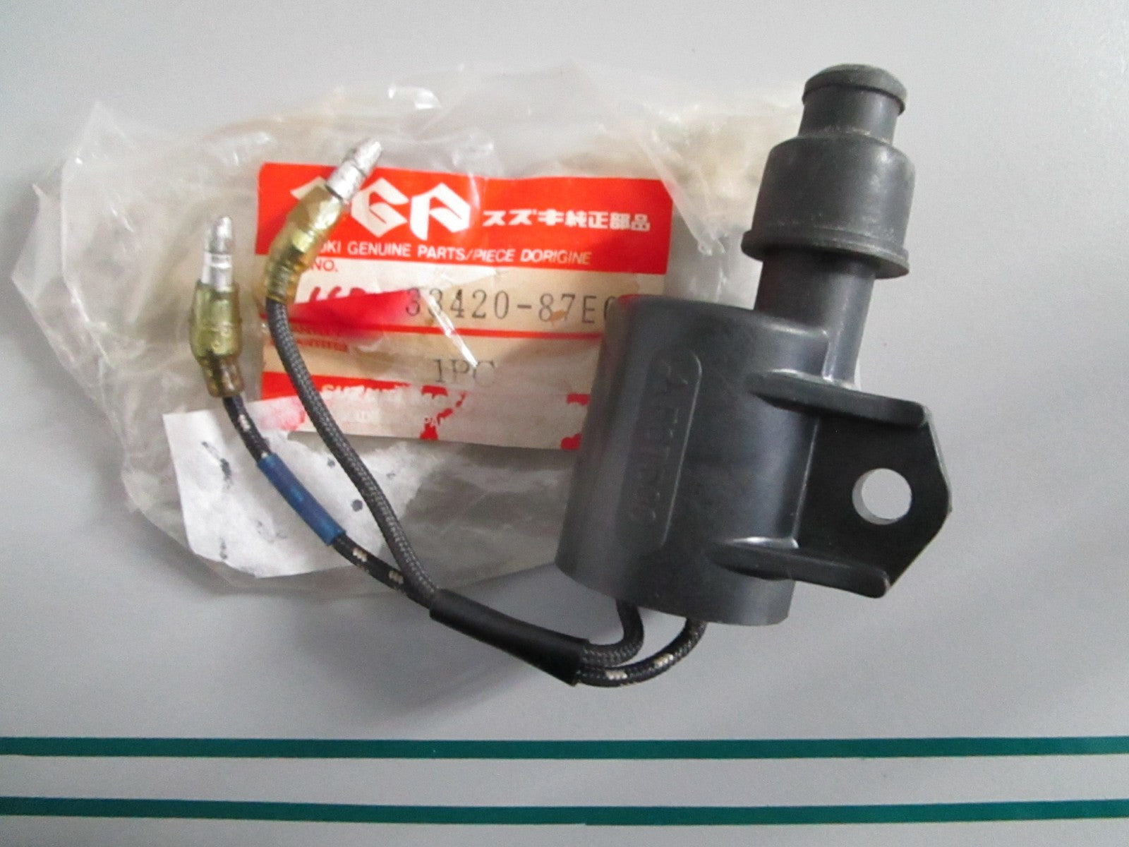 NEW OEM 33420-87E00 Suzuki Ignition Coil Assy 0820