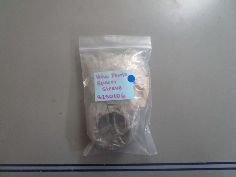 *NEW OEM* 0770 Volvo Penta Spacer Sleeve 8250106