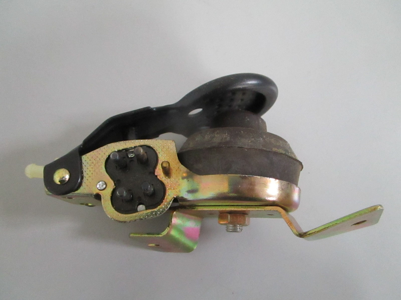 NEW OEM 1158690421 Mercedes-Benz Windshield Washer Foot Pump 0820