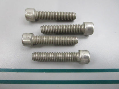 NEW OEM (LOT OF 4) 959440 Volvo Penta Screw 0810