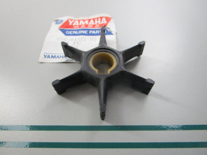 NEW OEM 656-44352-02-00 Yamaha Impeller 0810