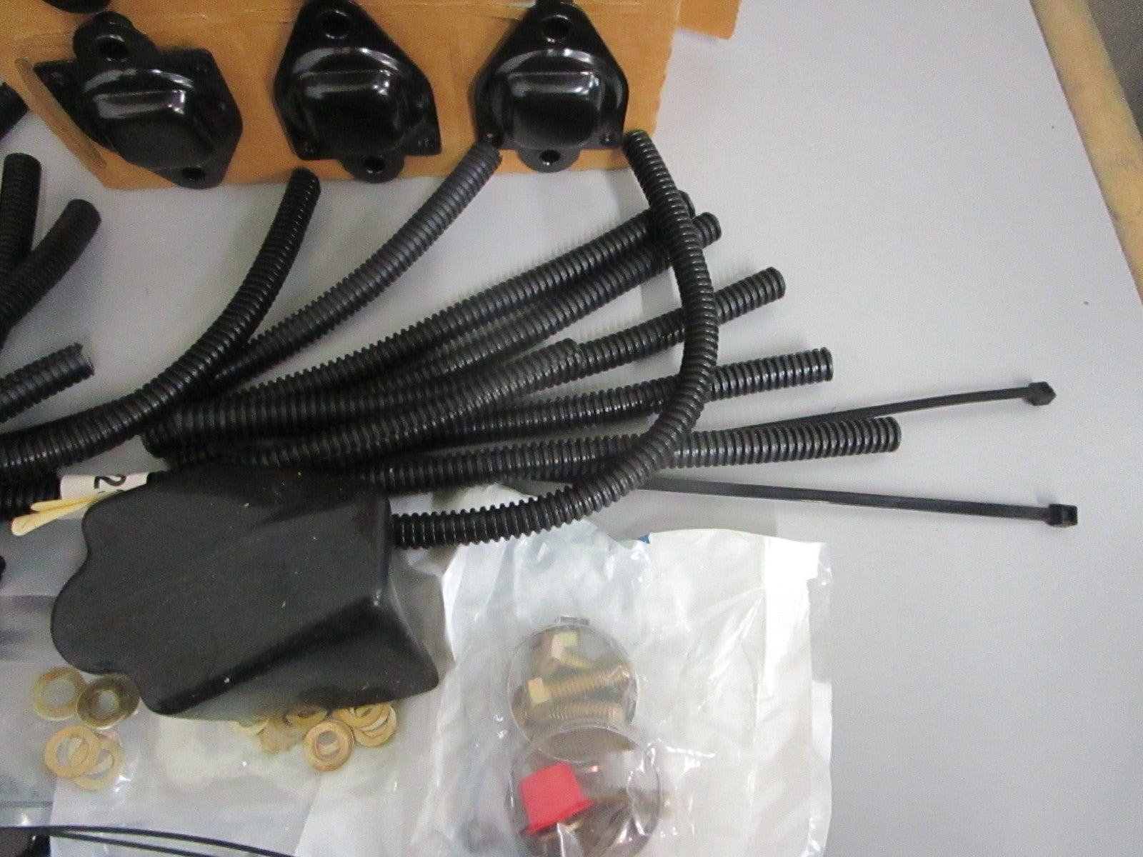 NEW OEM 5004550 OMC Johnson Evinrude Ficht Kit Assy 0820