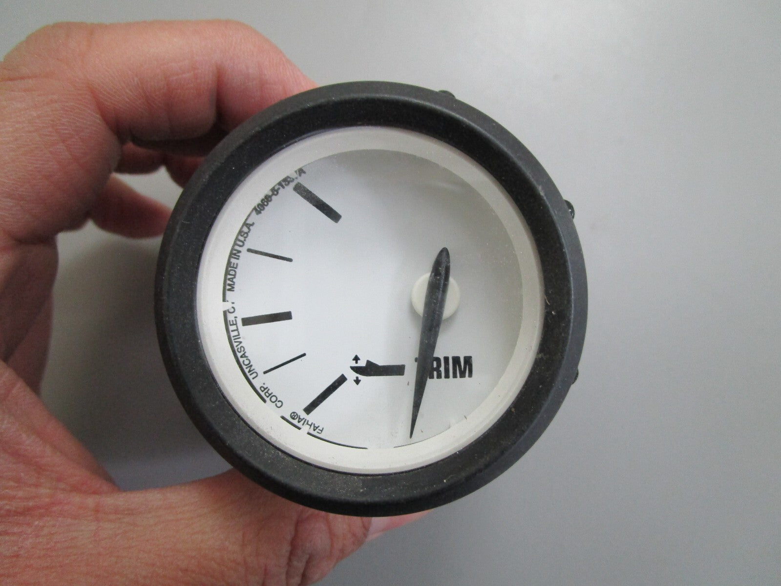 *NEW OEM* 0820 OMC Johnson Evinrude White & Black Face Trim Gauge 764090