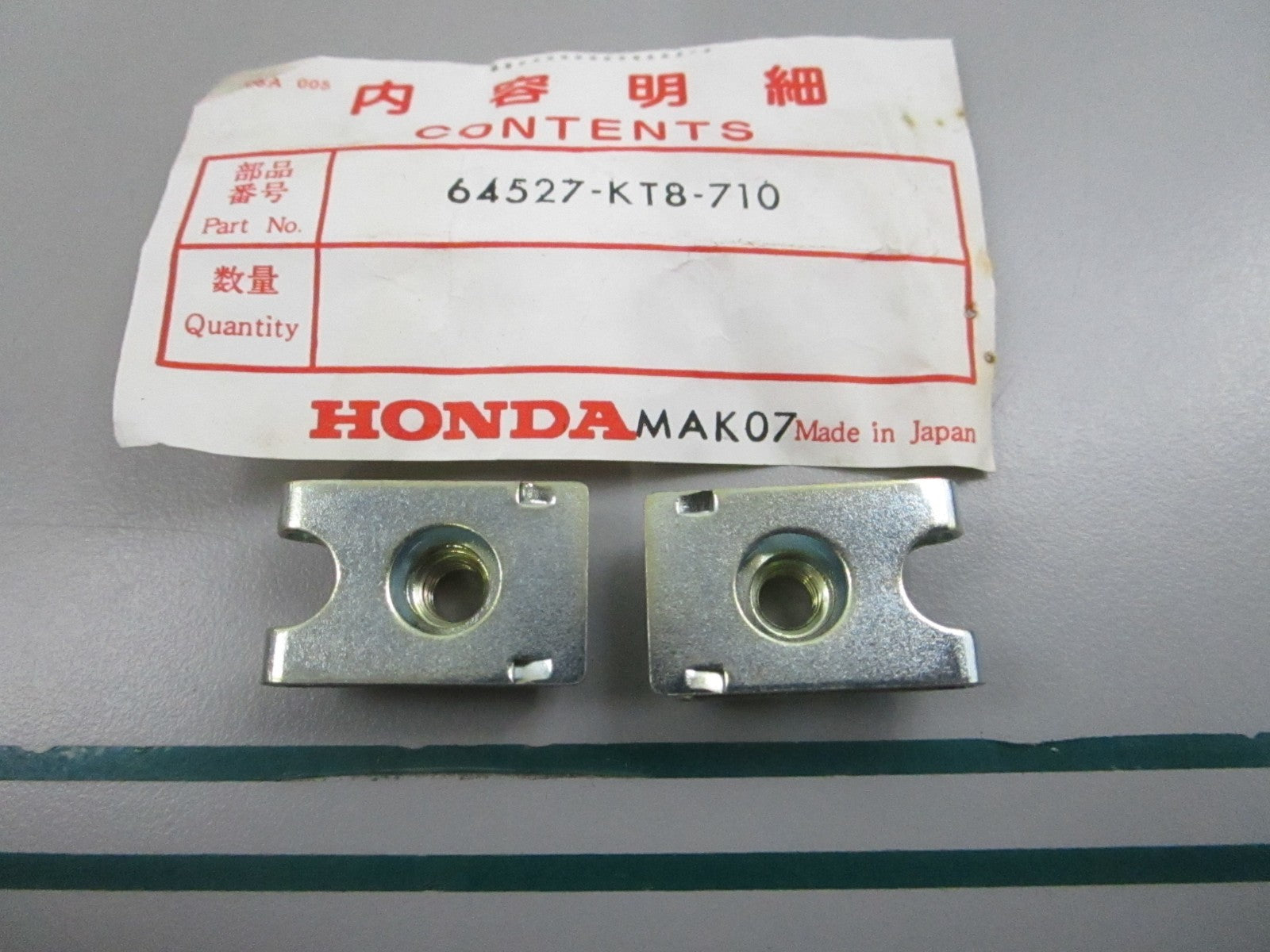 NEW OEM (LOT OF 2) 64527-KT8-710 Honda Clip Nut 0810