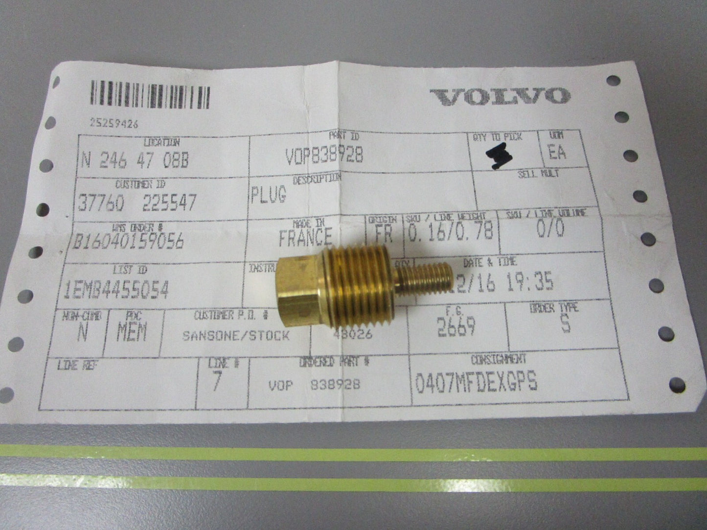 *NEW OEM* 0810 Volvo Penta Anode Plug 838928