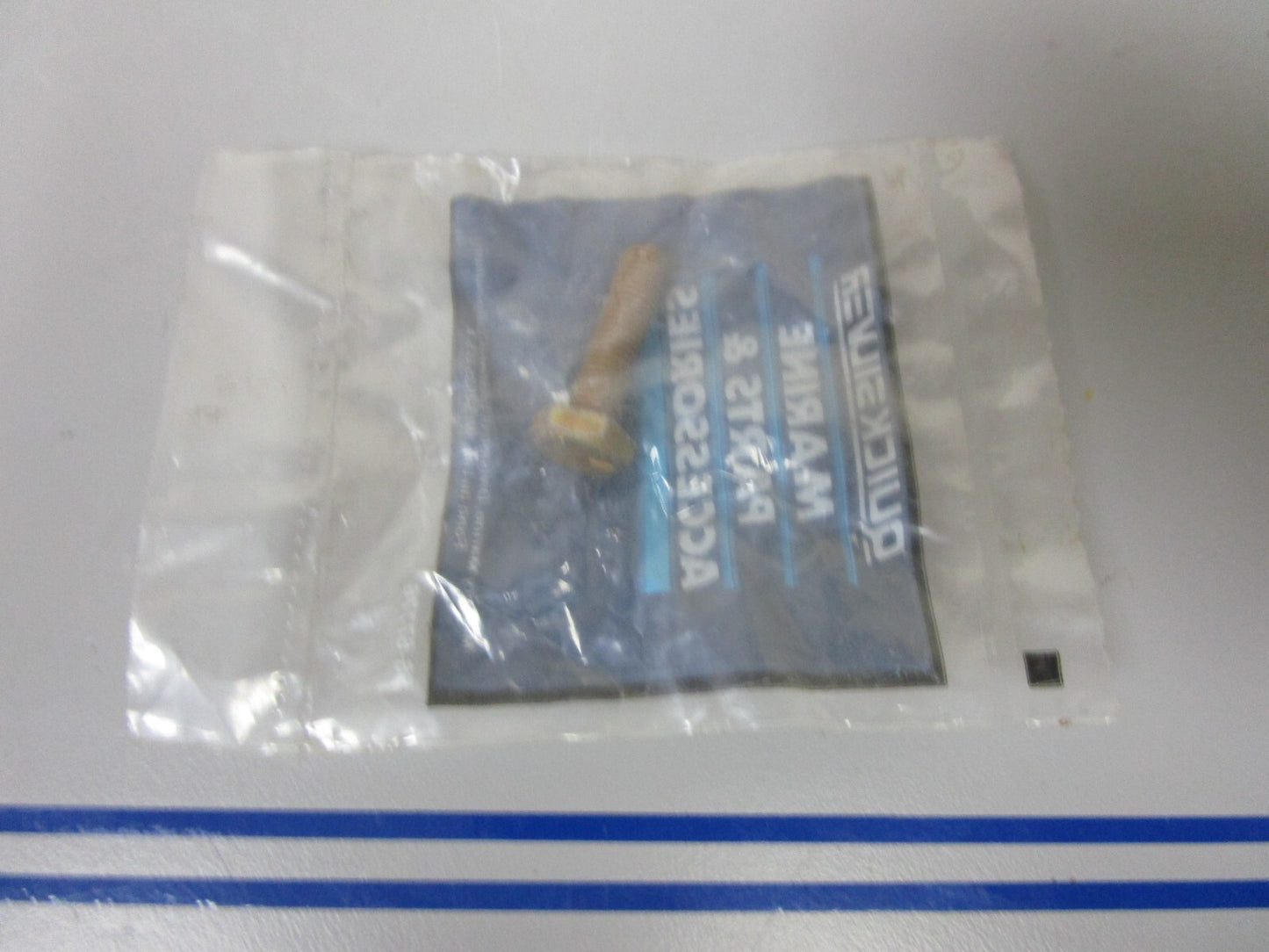 *NEW OEM* 0810 Mercury Quicksilver Screw 10-65027