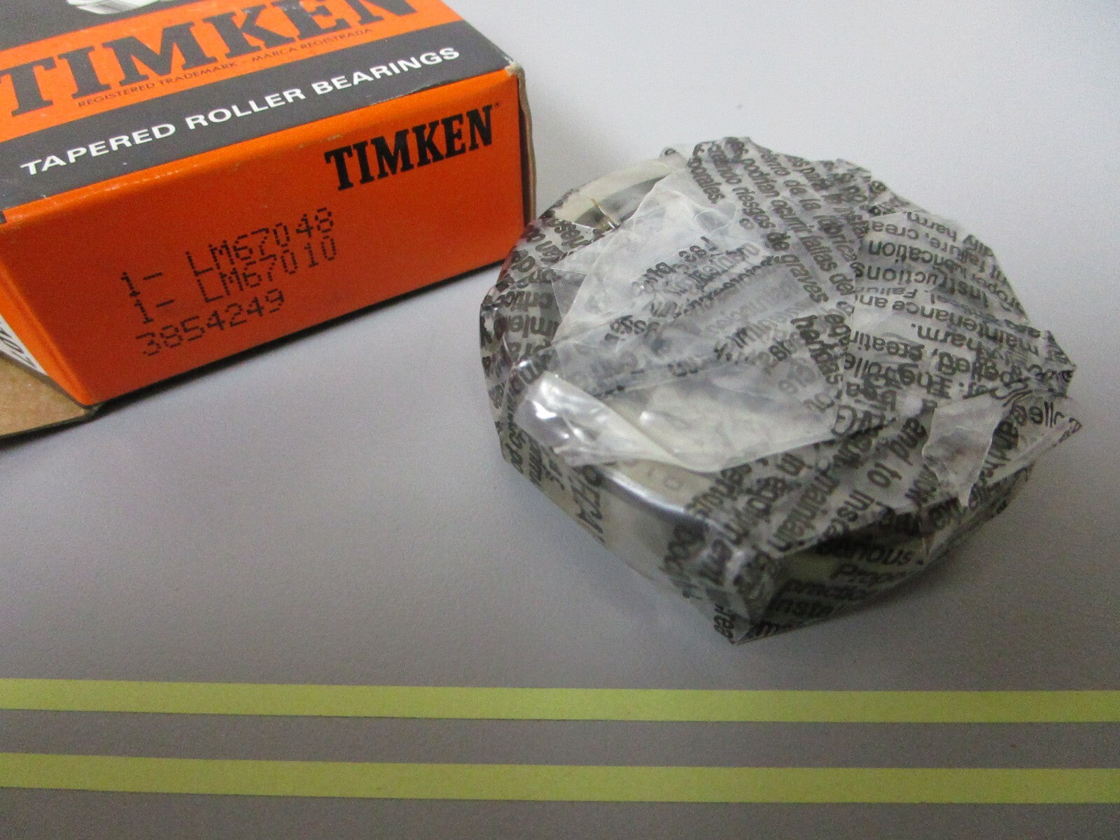 *NEW OEM* 0720 OMC Johnson Evinrude Timken Roller Bearing 3854249