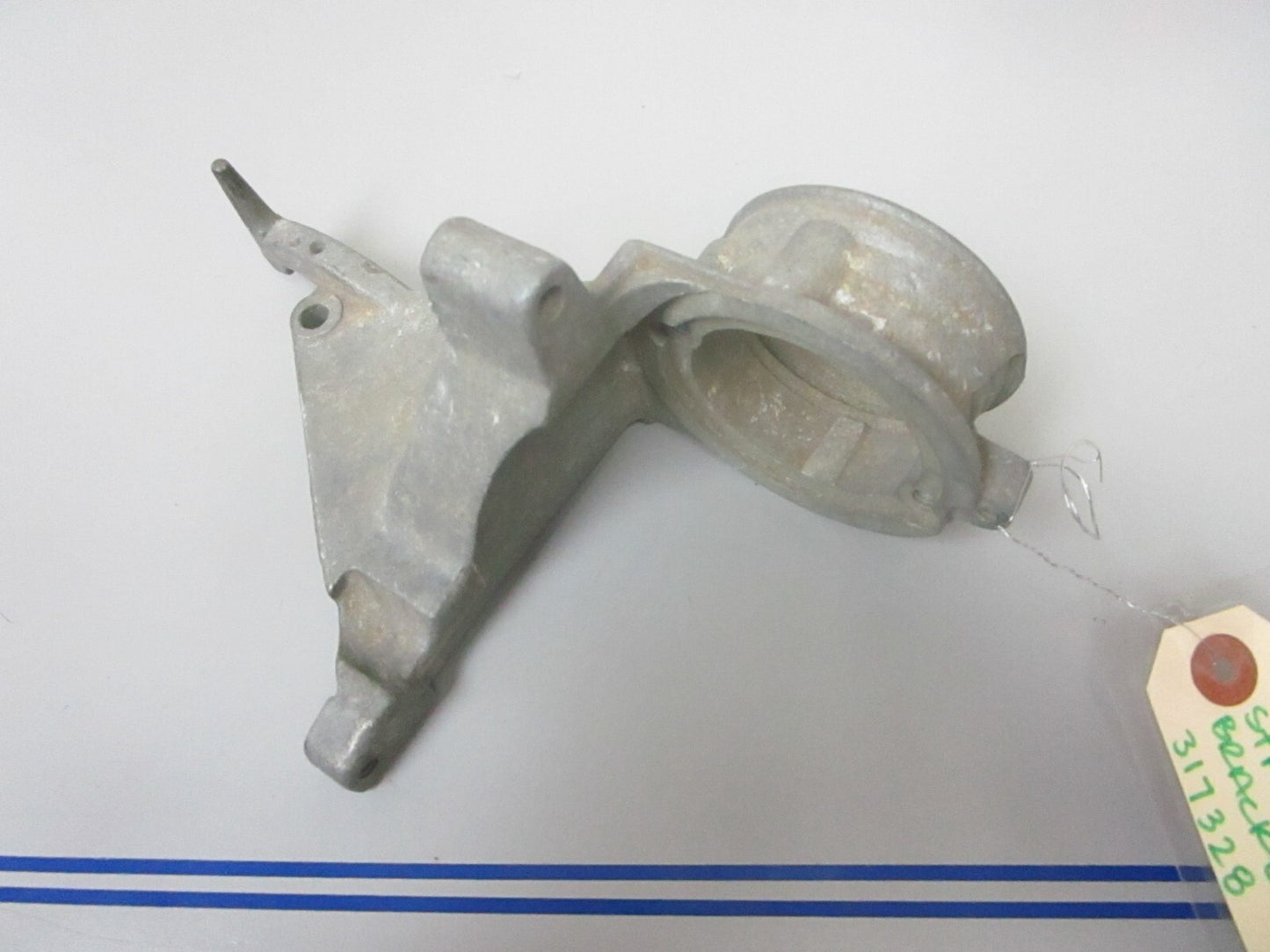 *NEW OEM* 0720 OMC Johnson Evinrude Starter Bracket 317328 0317328