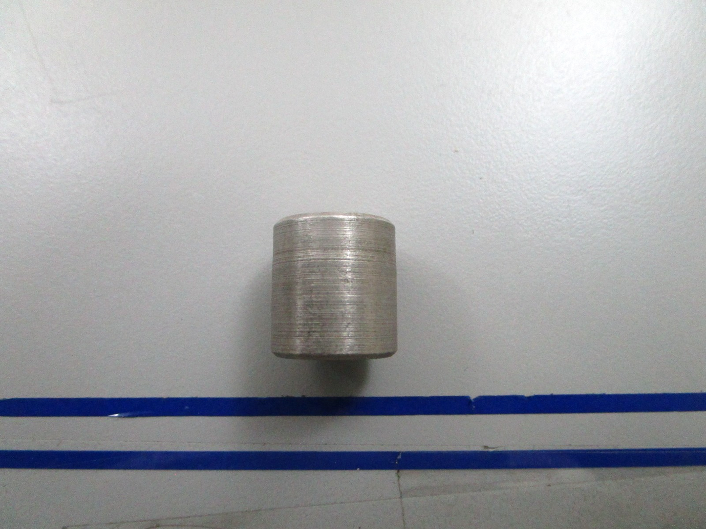 *NEW OEM* 0810 OMC Johnson Evinrude Plug 310964 0310964