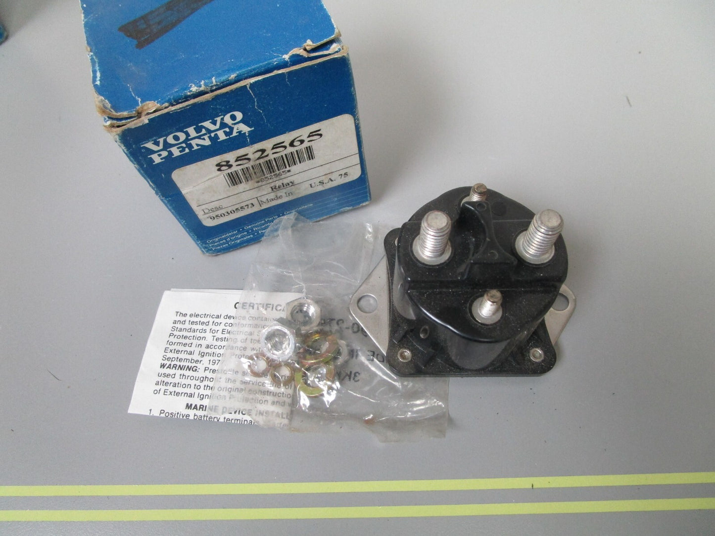 *NEW OEM* 0810 Volvo Penta Solenoid 852565