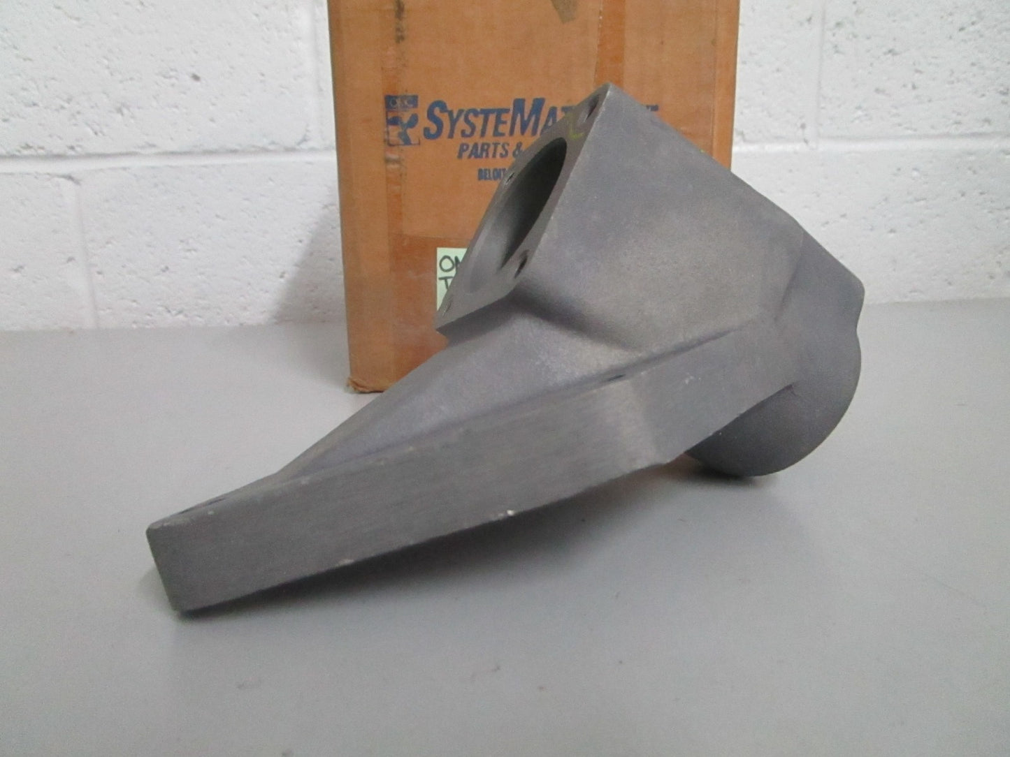 NEW OEM 910154 0910154 OMC Johnson Evinrude Trim Cylinder 0820
