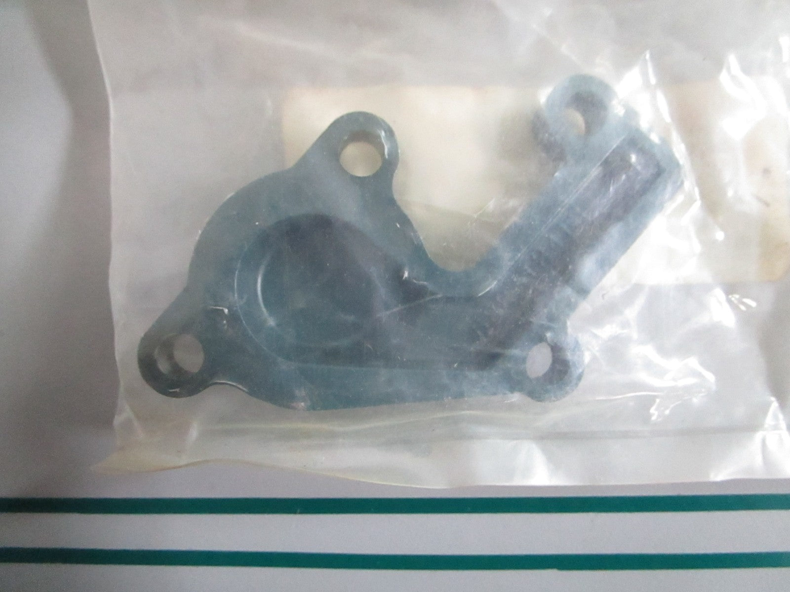 NEW OEM 682-12413-00-9M Yamaha Thermostat Cover 0820