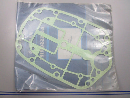 NEW OEM 27-823988 Mercury Quicksilver Gasket 0810
