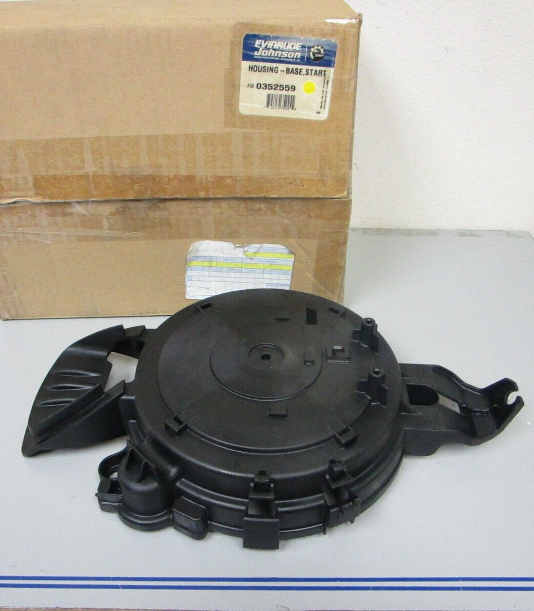 *NEW OEM* 0720 OMC Johnson Evinrude 15 25 30 hp Starter Housing Base 352559