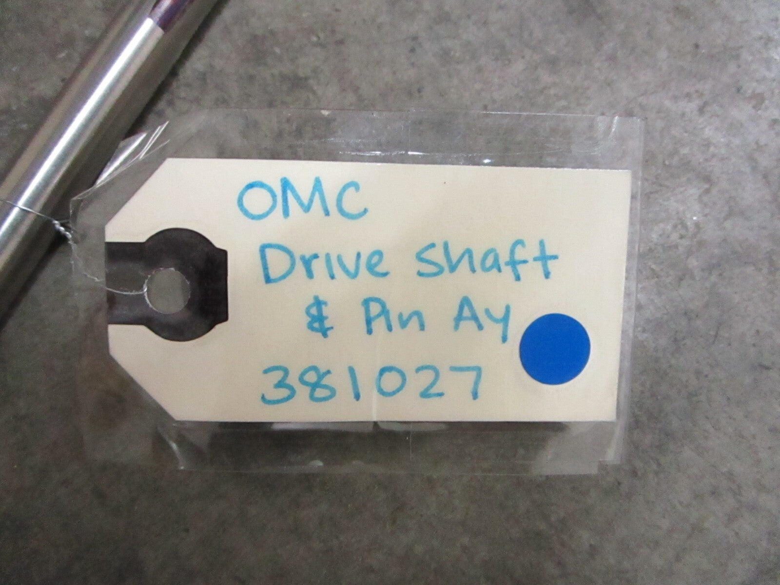 *NEW OEM* 0820 OMC Johnson Evinrude Drive Shaft & Pin Ay 381027 0381027