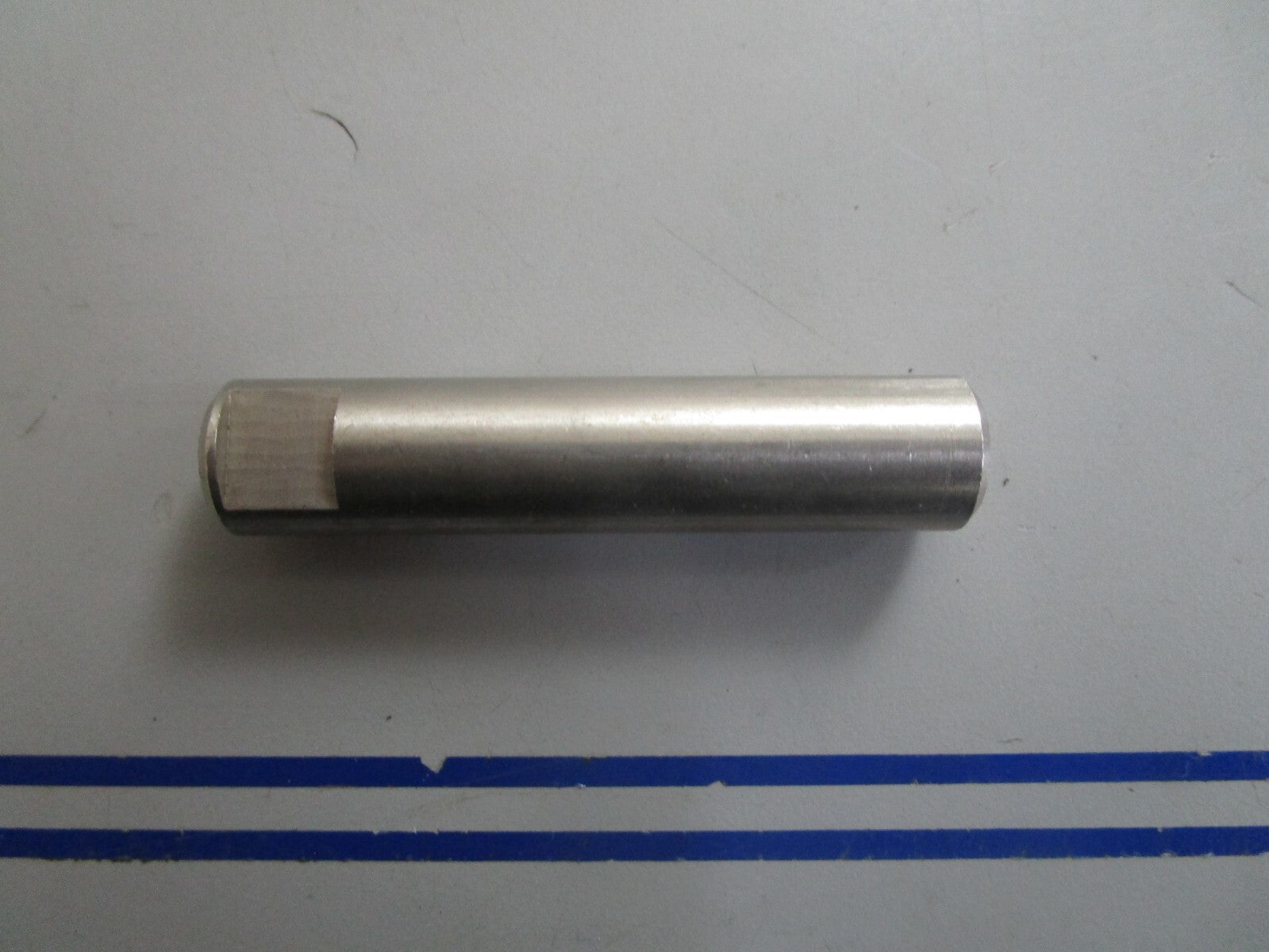 *NEW OEM* 0810 Volvo Penta Shaft 872328