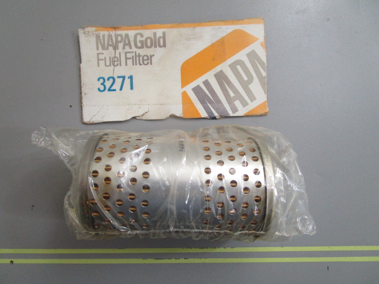 *NEW* 0810 Napa Gold Fuel Filter 3271
