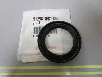*NEW OEM* 0810 Honda Dust Seal 91256-HM7-003