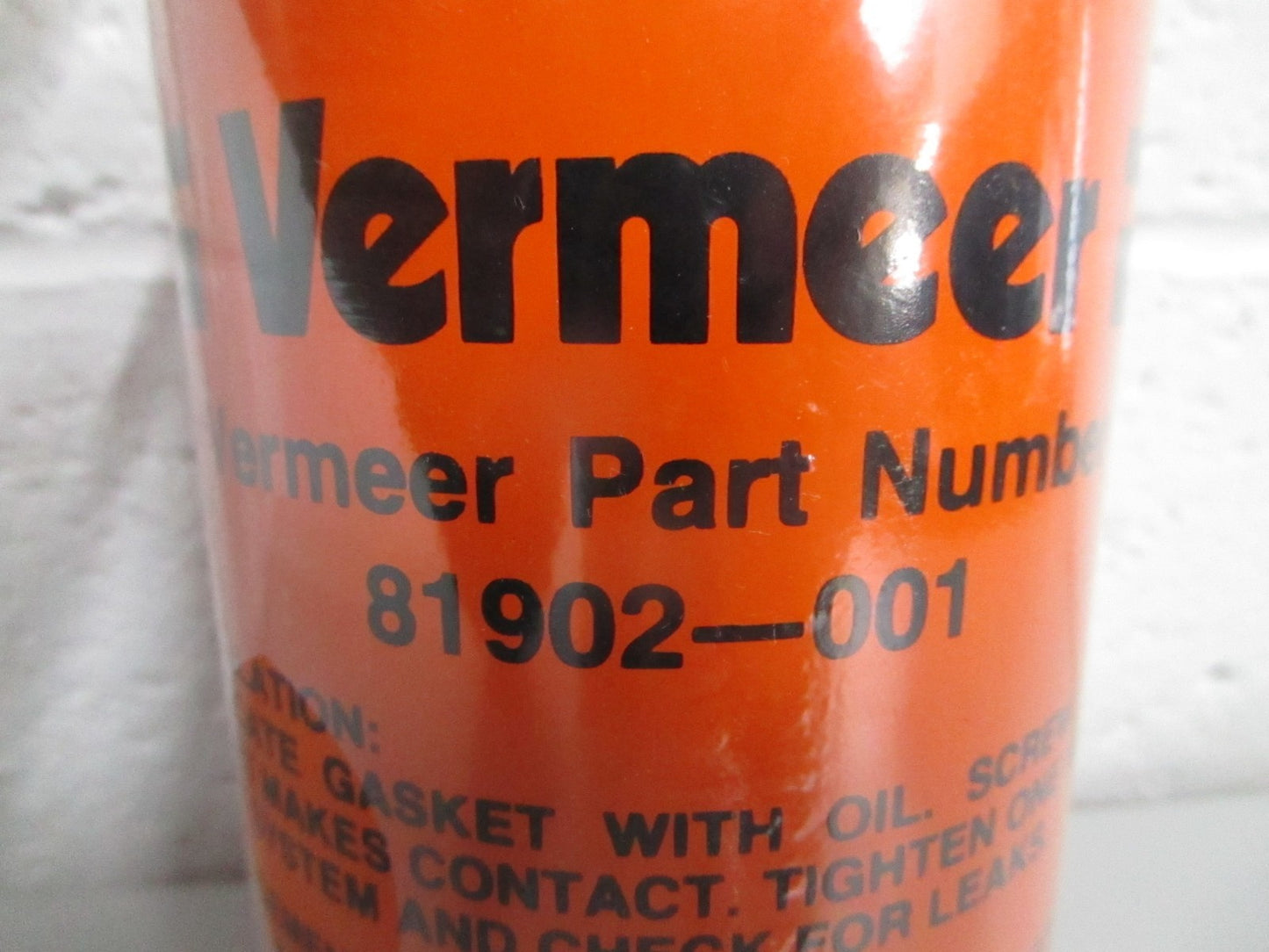 NEW OEM 81902-001 Vermeer Oil Filter 0820