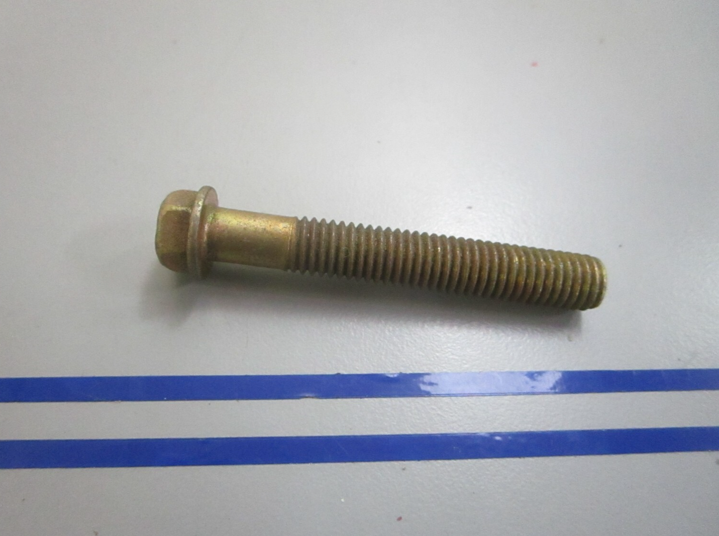 *NEW OEM* 0810 Mercury Quicksilver Screw 10-421251
