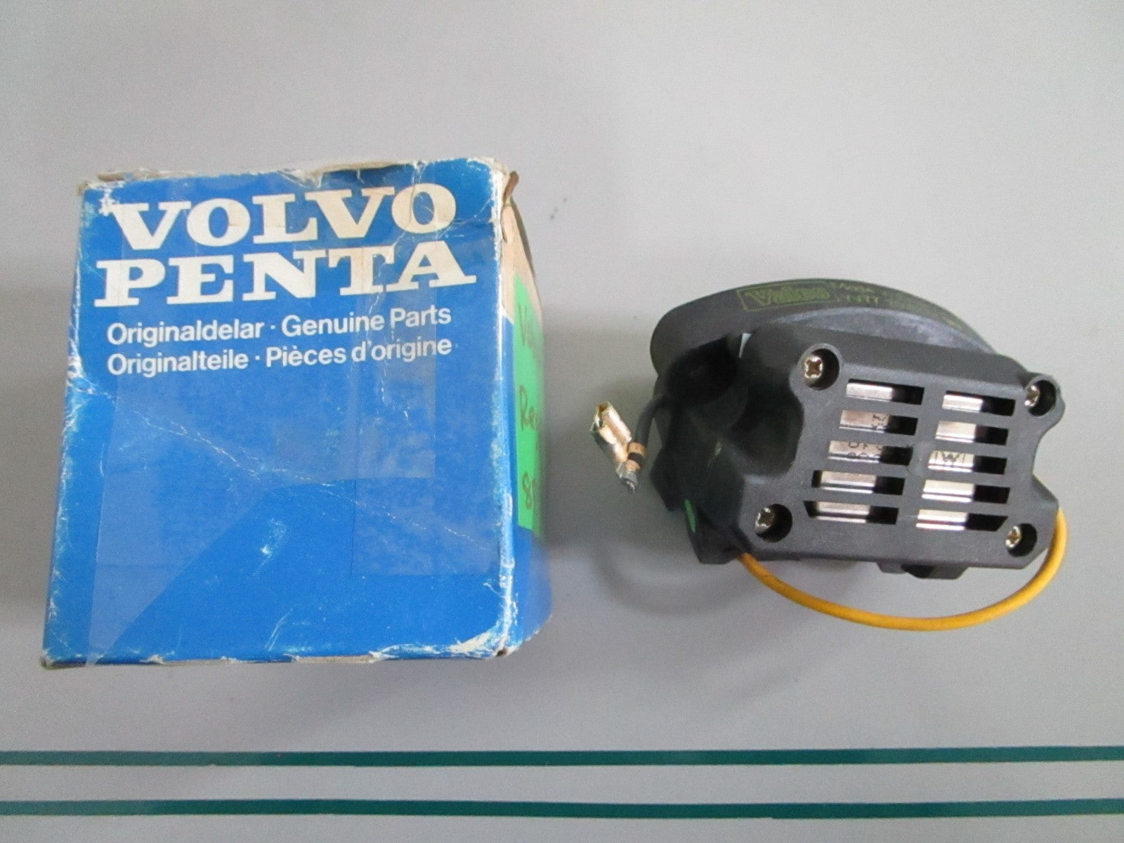 NEW OEM 858840 Volvo Penta Regulator 0820