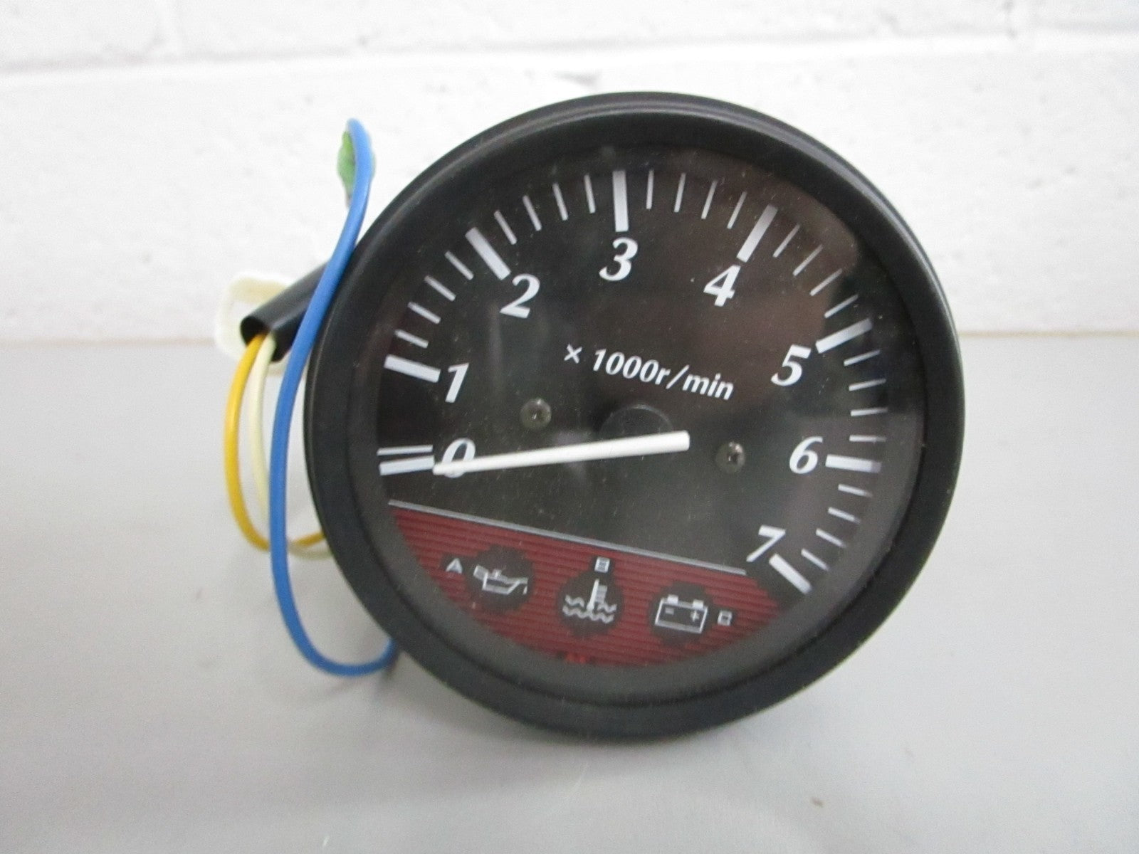 NEW OEM 3Z5-72640-1 Tohatsu Tachometer 0820