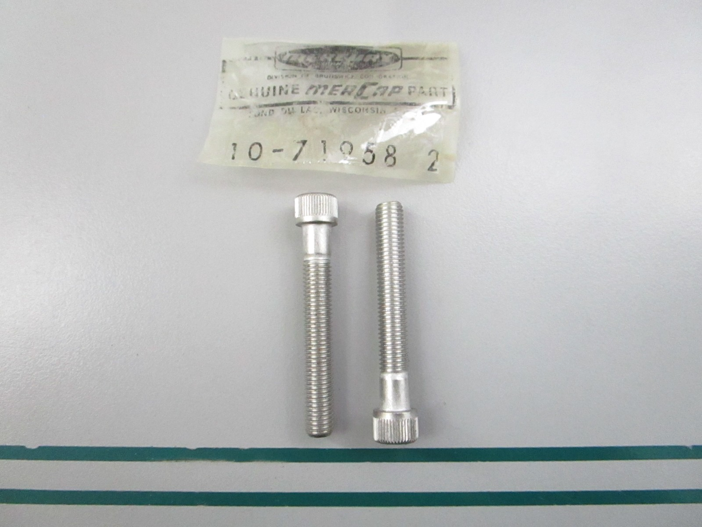 NEW OEM (LOT OF 2) 10-71958 Mercury Quicksilver Screw 0810