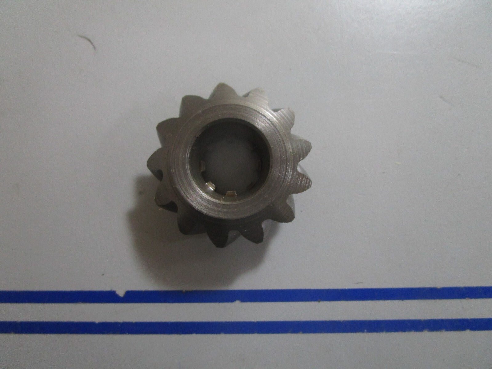 *NEW OEM* 0810 Mercury Quicksilver Pinion Gear 48-45189