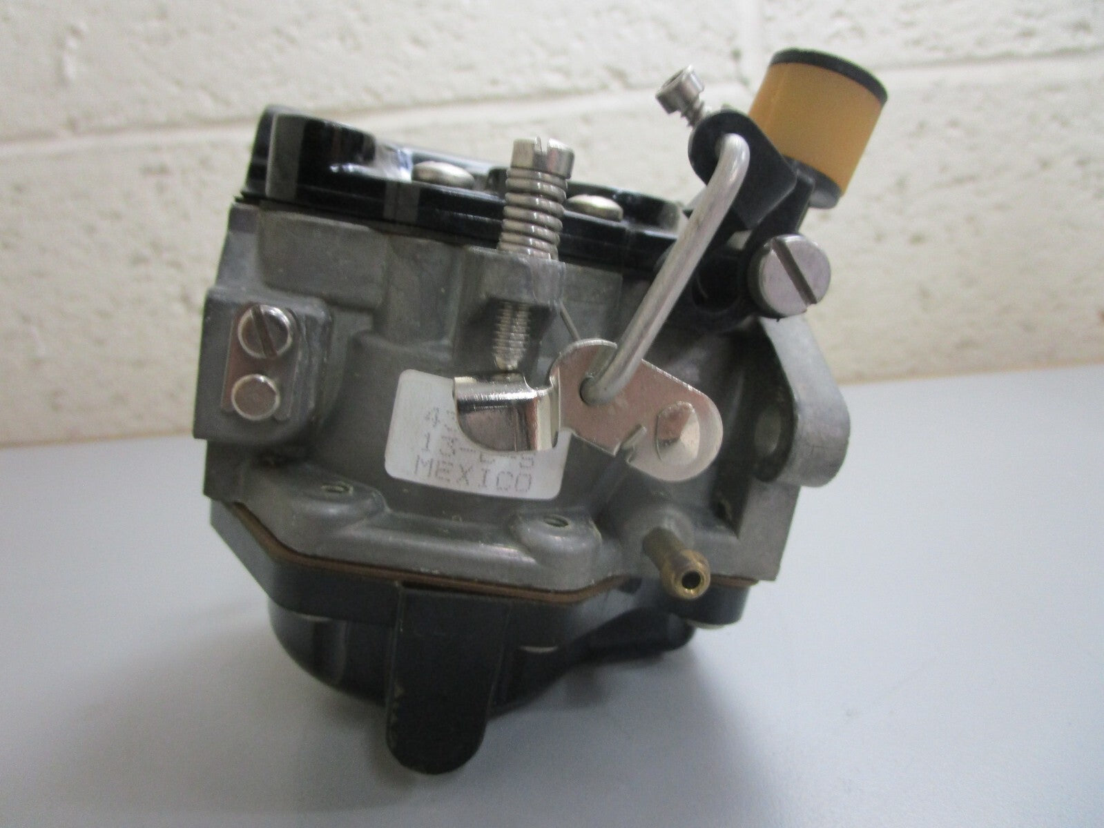 *NEW OEM* 0820 OMC Johnson Evinrude Carburetor Ay 436880 0436880