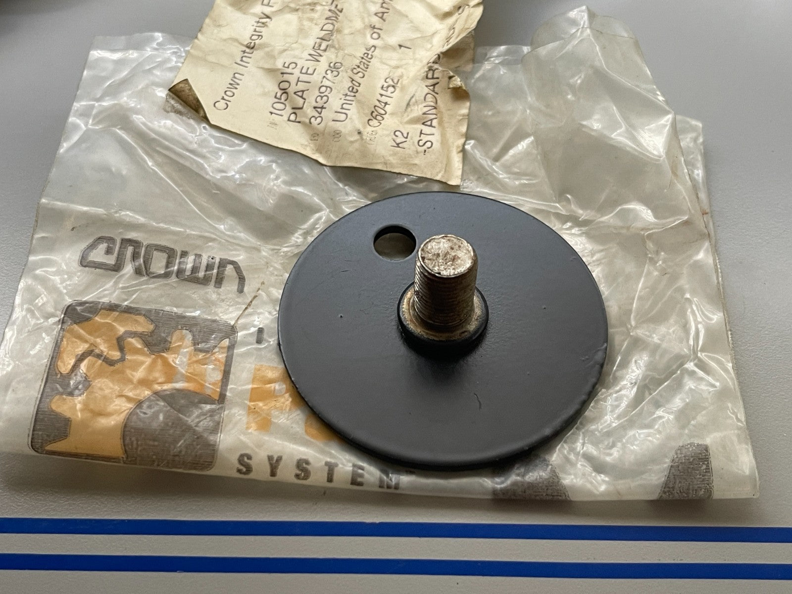 *NEW OEM* 0720 Crown Plate 105015