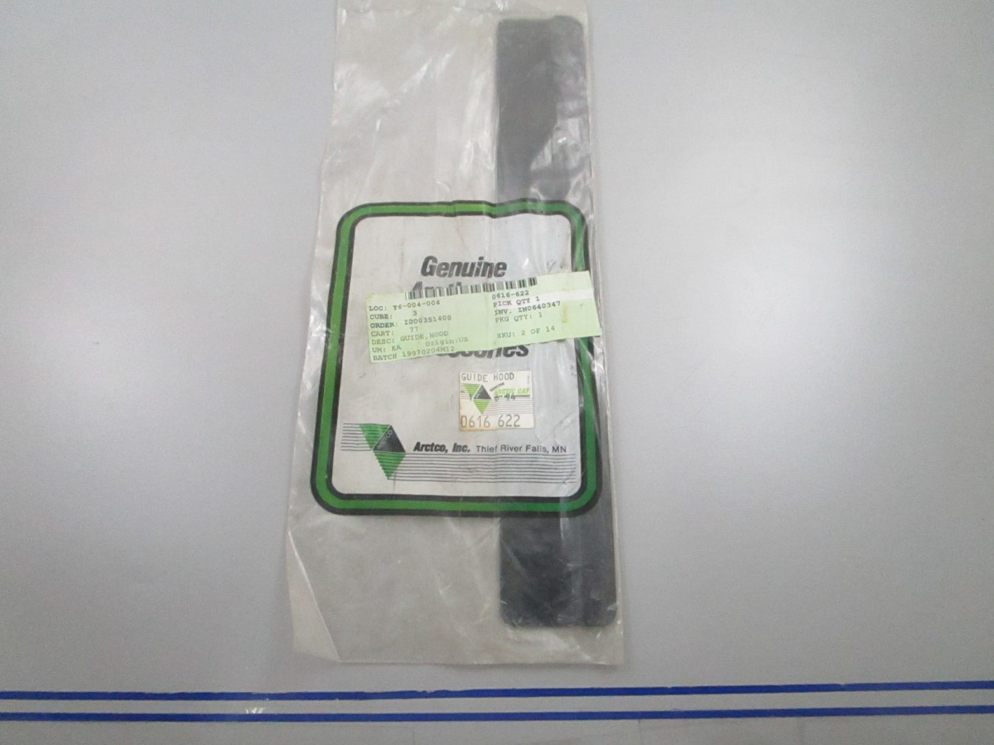 *NEW OEM* 0810 Arctic Cat Hood Guide 0616-622