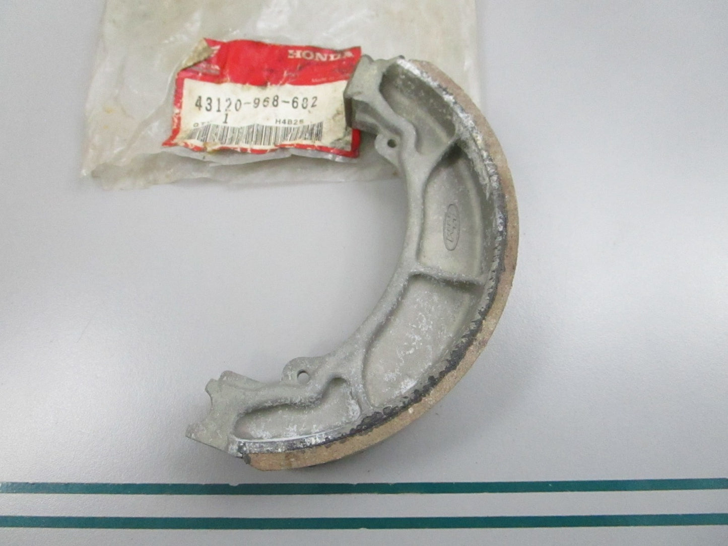 NEW OEM 43120-968-682 Honda Brake Shoe 0810