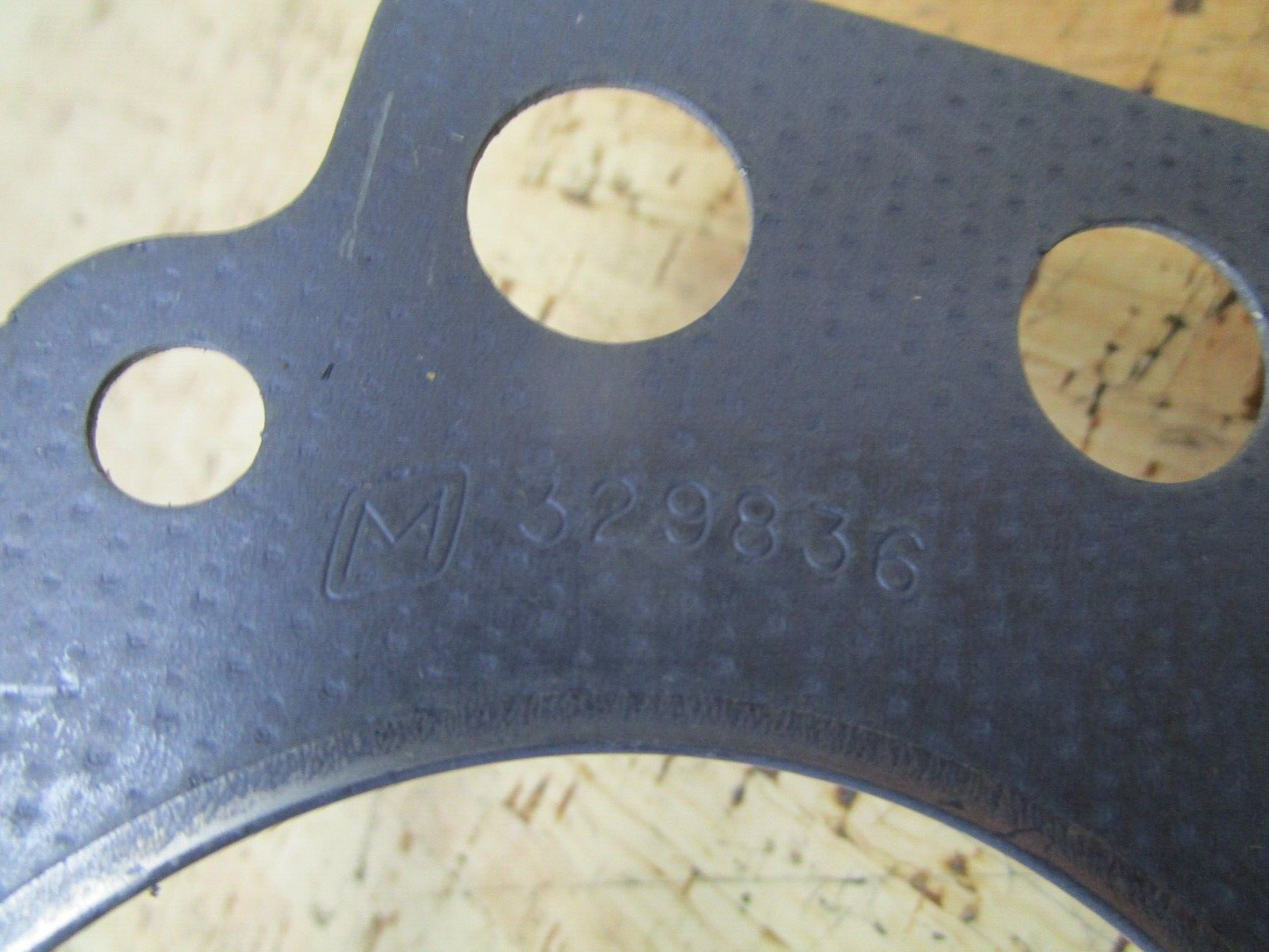 *NEW OEM* 0720 OMC Johnson Evinrude Gasket 329836 0329836