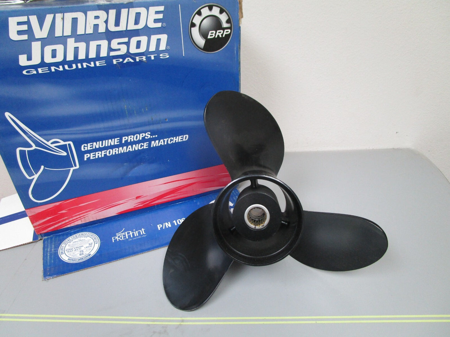 *NEW OEM* 0720 OMC Johnson Evinrude 14.5 x 21 Propeller 763318 0763318