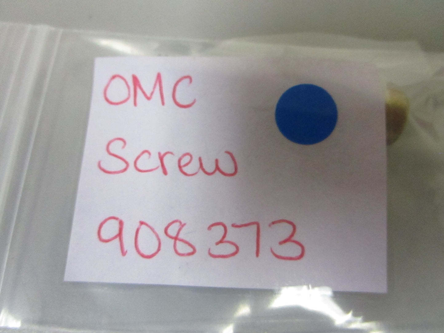 *NEW OEM* 0810 OMC Johnson Evinrude Screw 908373 0908373
